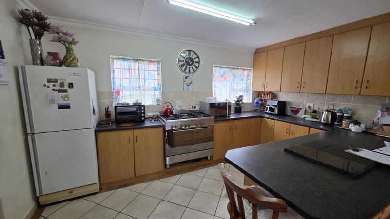 3 Bedroom Property for Sale in Fraaiuitsig Western Cape